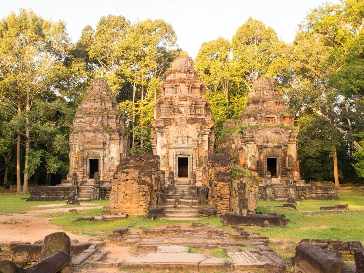 9 DAYS 8 NIGHTS VIETNAM & CAMBODIA HANOI – HO CHI MINH – SIEM REAP